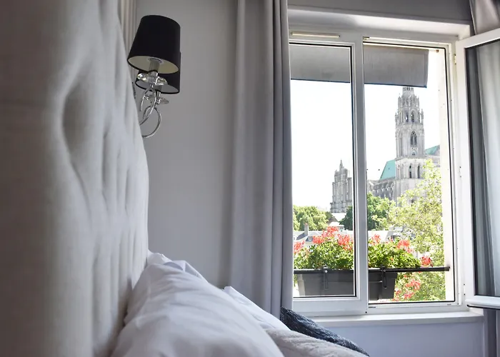 Le Boeuf Couronne - Hotel & Restaurant Chartres- Logis Hotels
